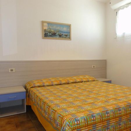 Isola Clara - Appartamenti Бибионе Номер фото
